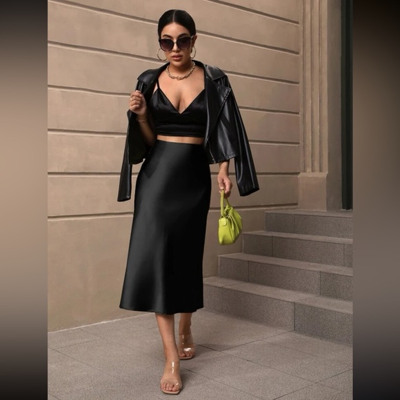 High Waist Satin Skirt ❤️ - Picture 5 of 5